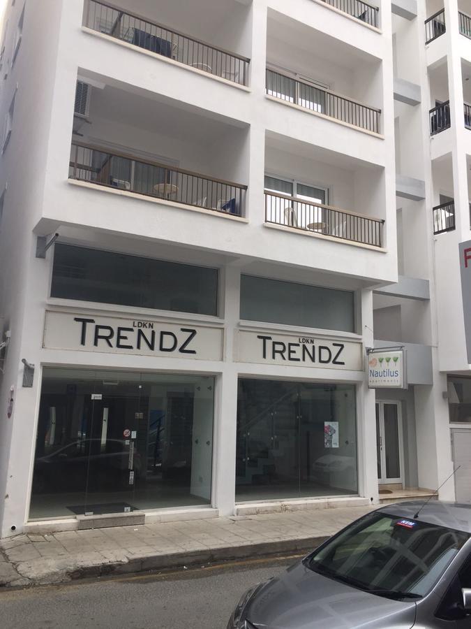Nautilus Tourist Apartments Larnaca Luaran gambar