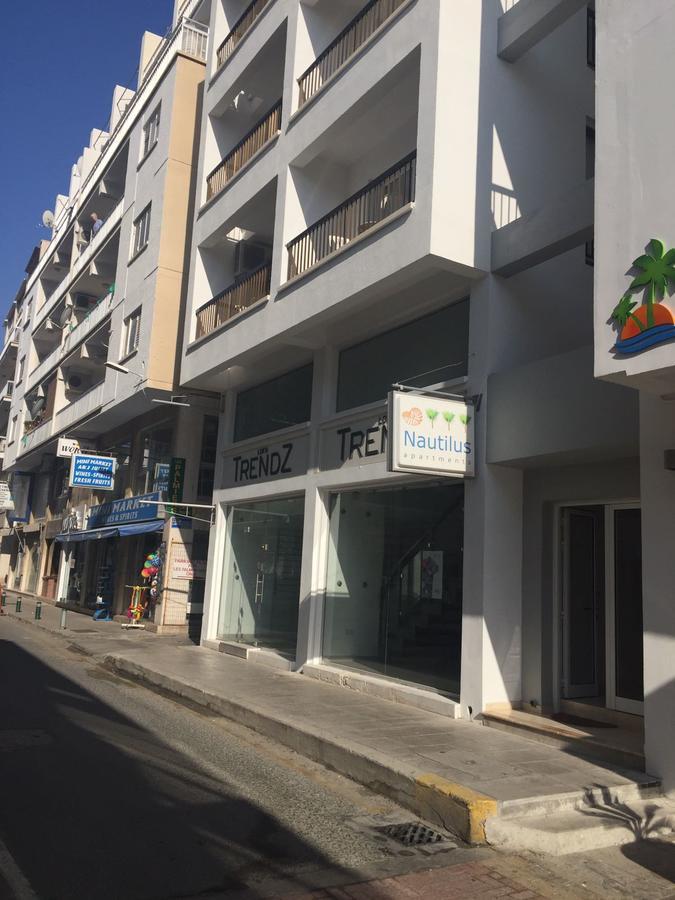 Nautilus Tourist Apartments Larnaca Luaran gambar